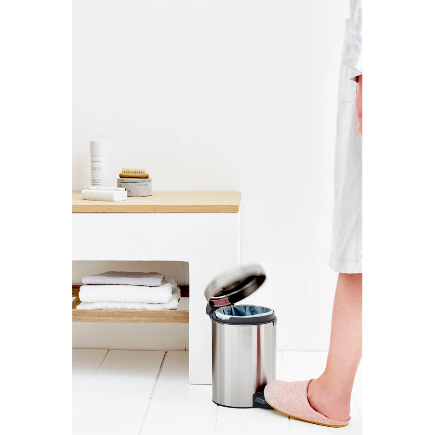 Brabantia Newicon Pedaalemmer 3 L Mat Staal 6 Brabantia Newicon Pedaalemmer 3 L Mat Staal - Afbeelding 4